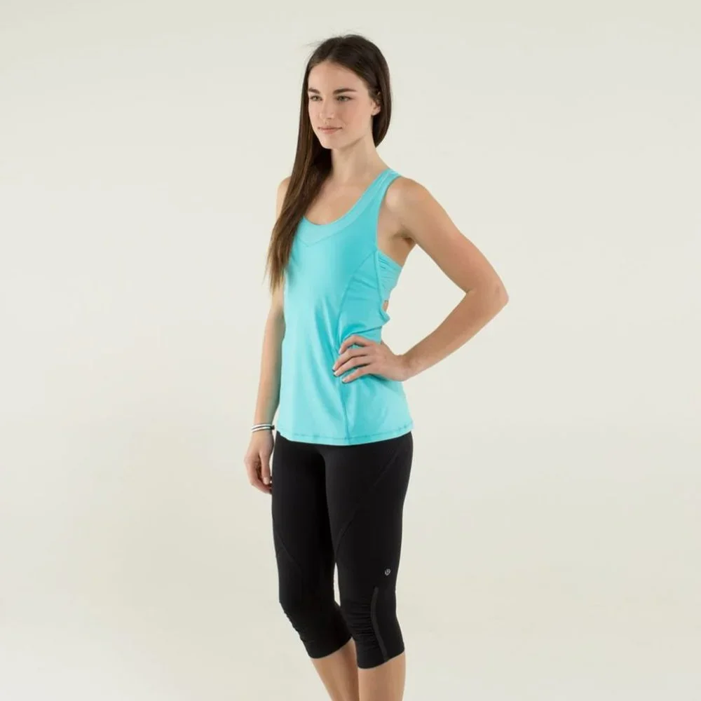 Lululemon Tone It Tank Angel Blue 6 - Picture 2 of 8